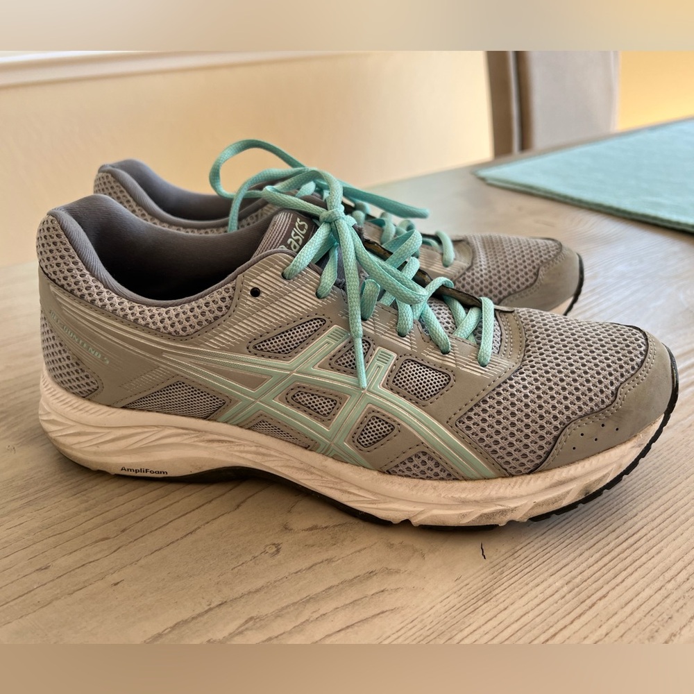 Asics gel contendo 5 amplifoam size 10